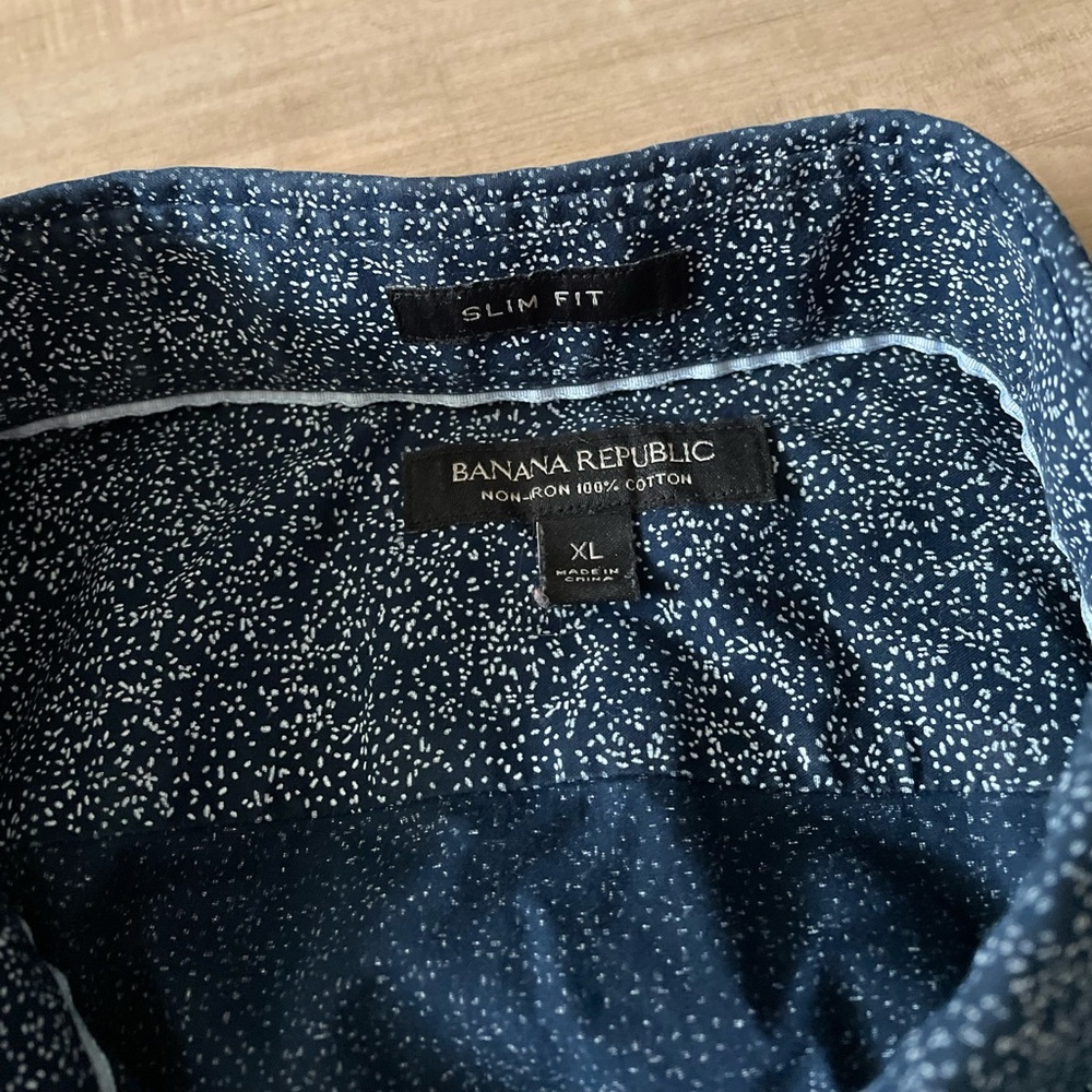 Banana Republic 100 % cotton XL blue button down